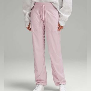 LULULEMON DANCE STUDIO PANT LIGHT PINK💕